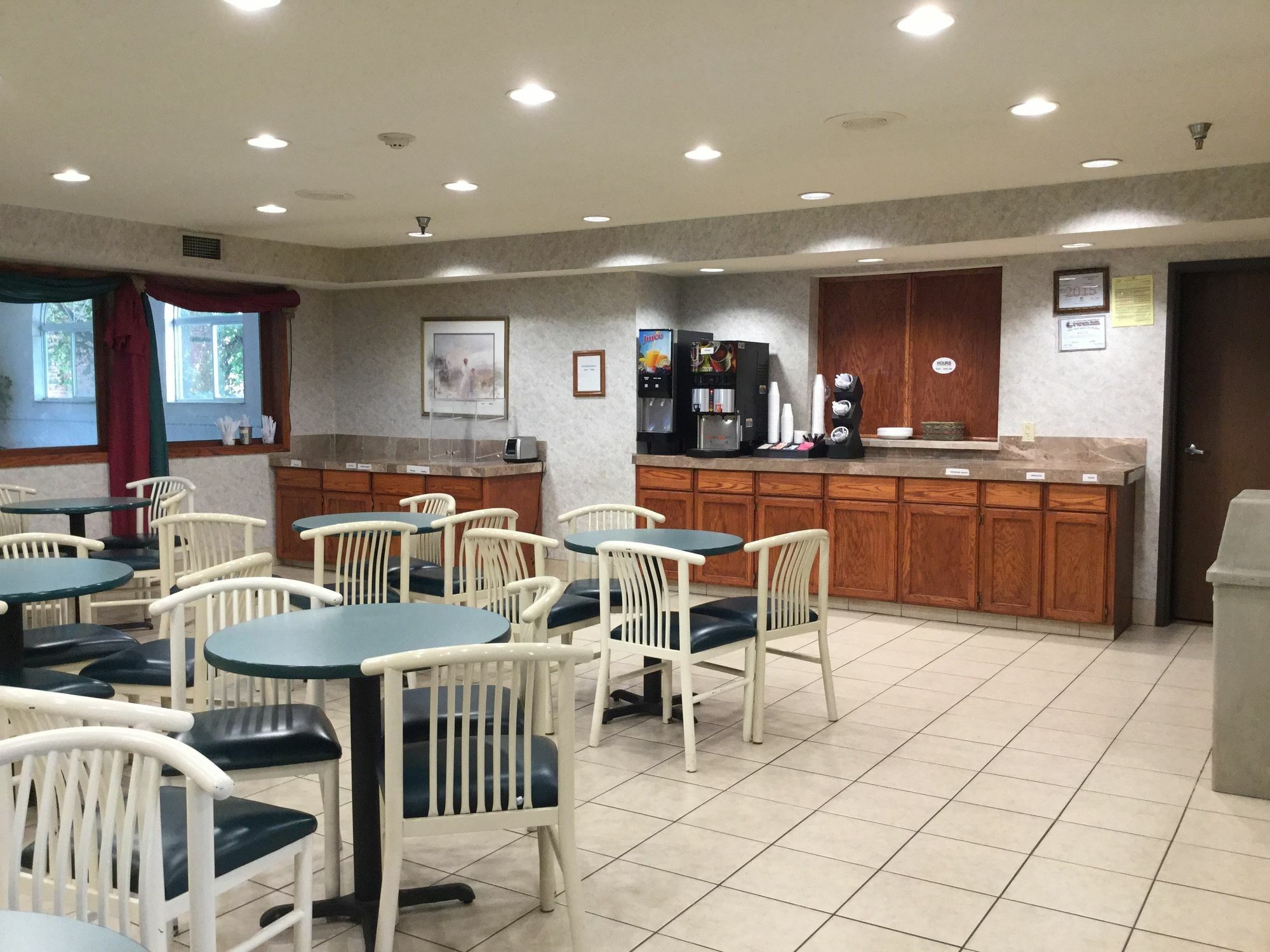 Americas Best Value Inn And Suites Saint Charles Exterior photo