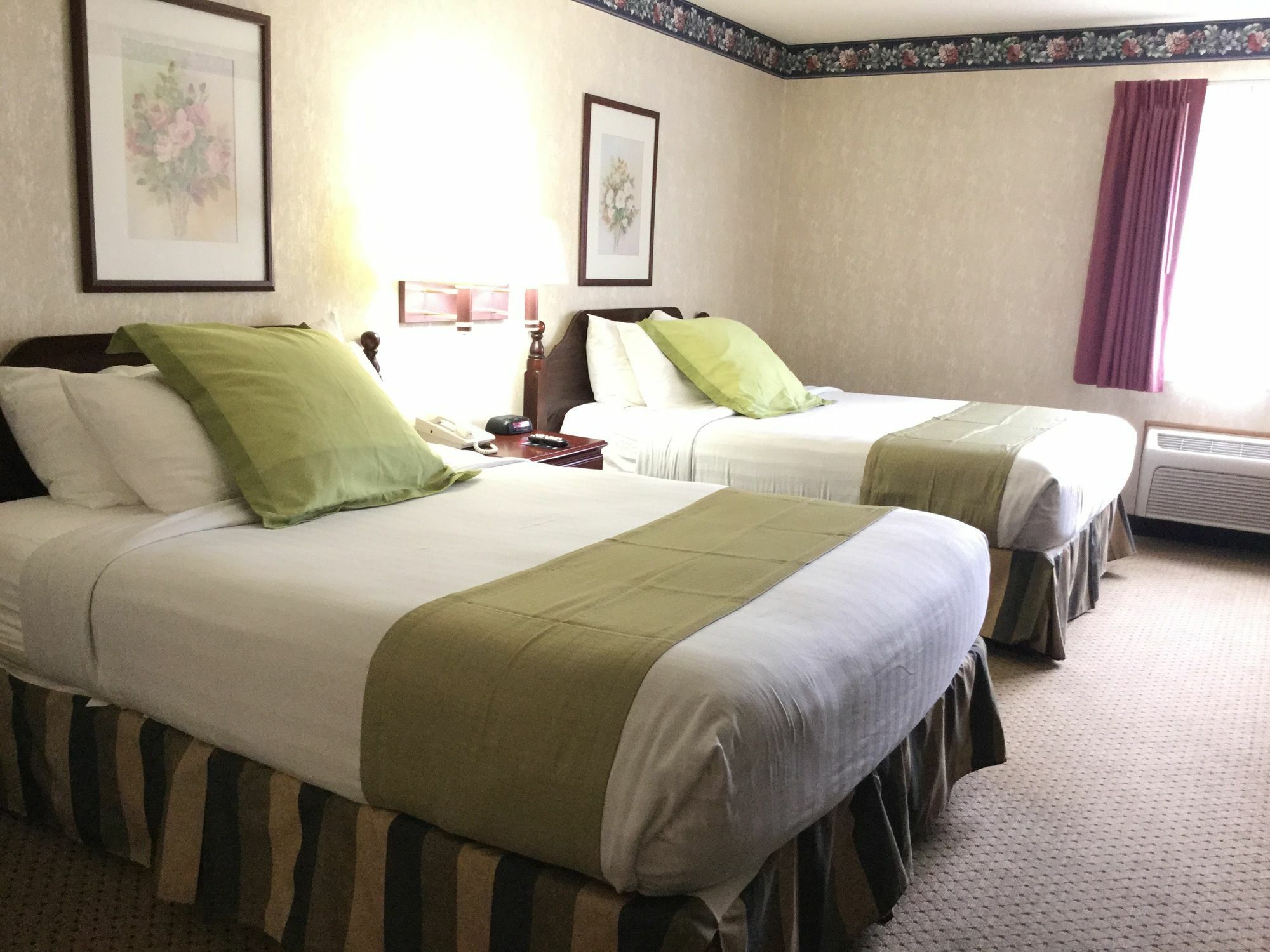 Americas Best Value Inn And Suites Saint Charles Exterior photo