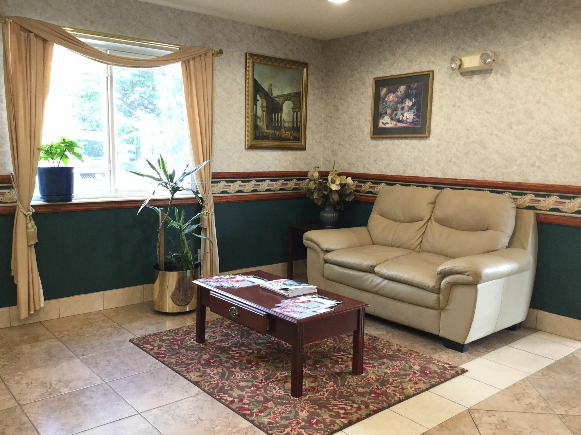 Americas Best Value Inn And Suites Saint Charles Exterior photo