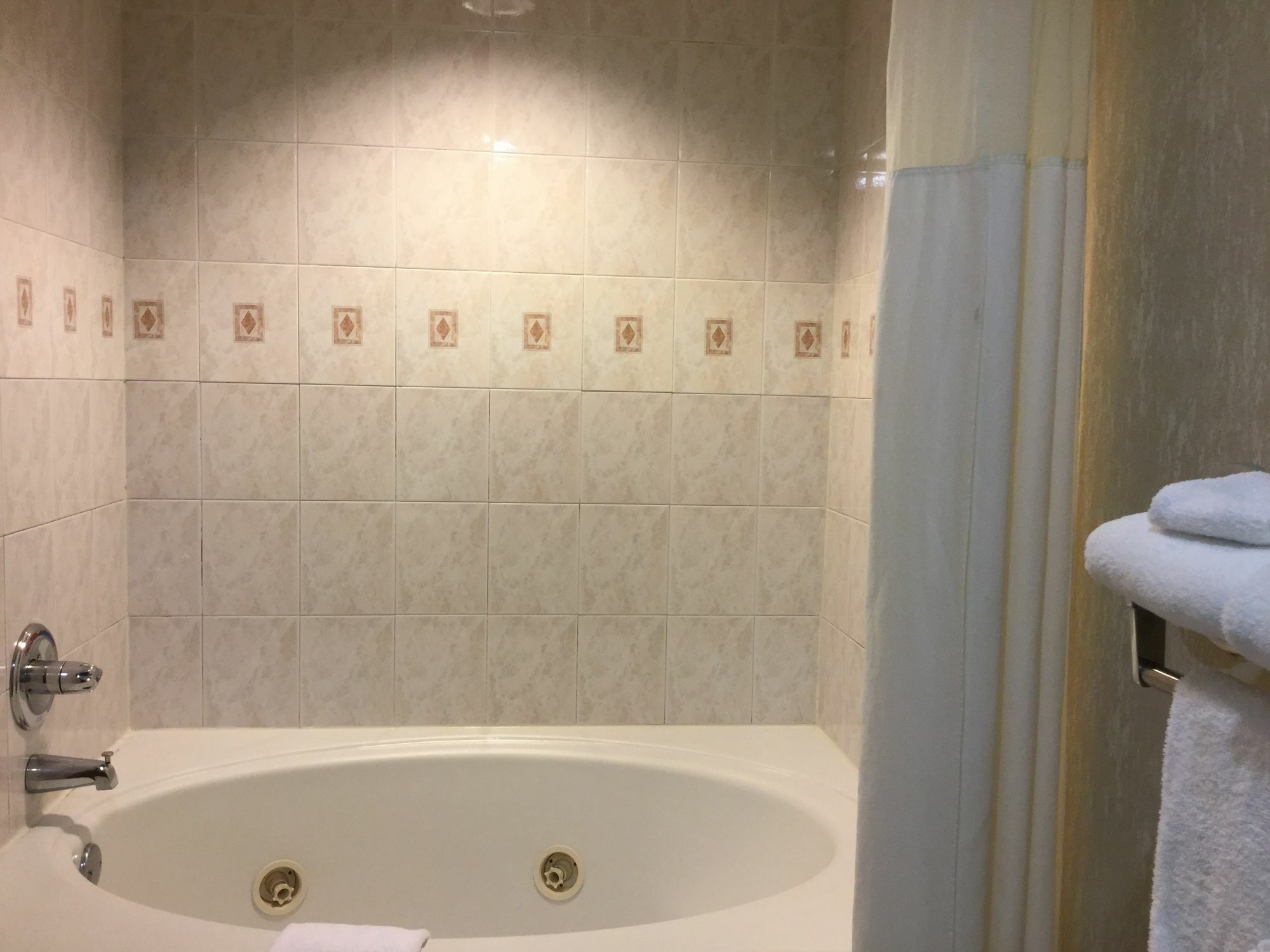 Americas Best Value Inn And Suites Saint Charles Exterior photo