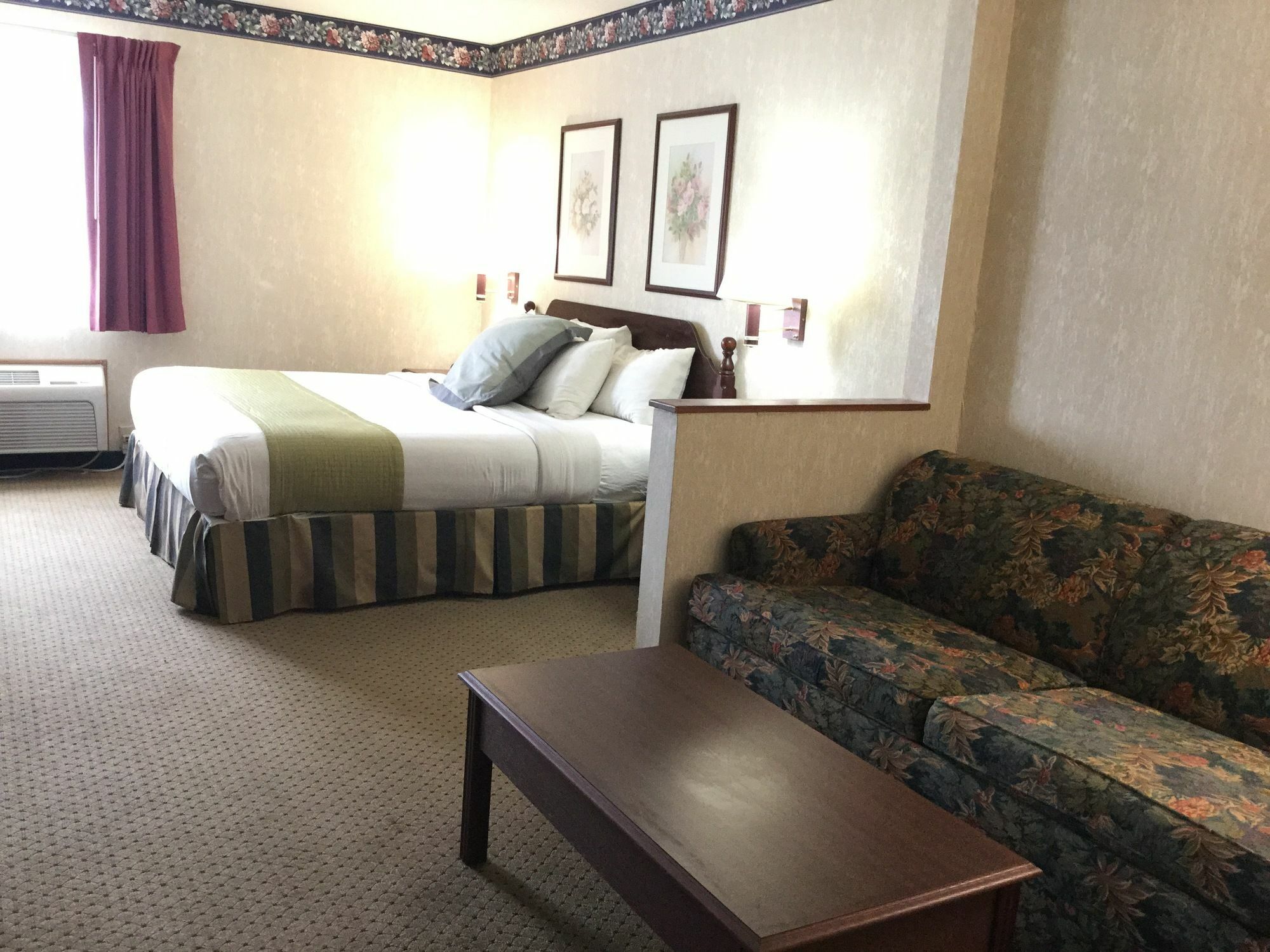 Americas Best Value Inn And Suites Saint Charles Exterior photo